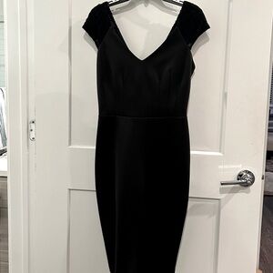 EVA MENDES Lace Shoulder Midi Dress - Size M